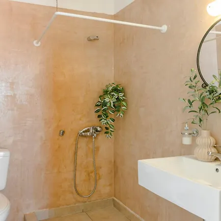 ヴィラ Isalos フィスカルドン