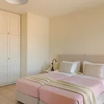 Villa Isalos By Vintage Travel