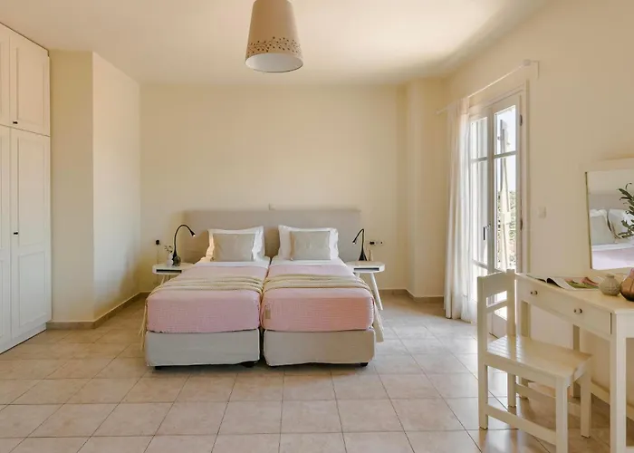 Isalos By Vintage Travel 피스카던